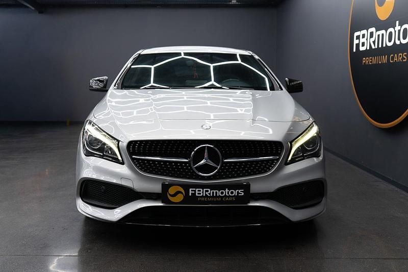 Usado Mercedes CLA180 Shooting Brake AMG line 109 HP (80 kW) 2017 Cinza Carrinha