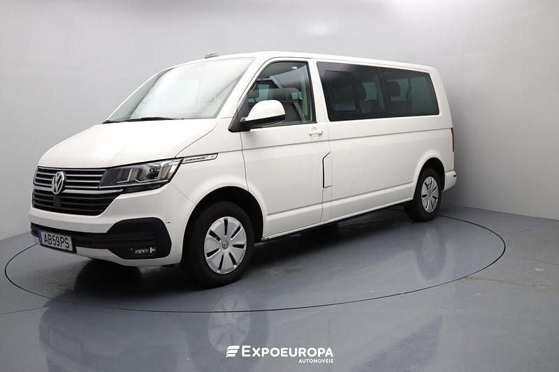 Branco Usado 2020 VW Caravelle Comfortline Monovolume | € 33.990 - Imagem 1/4