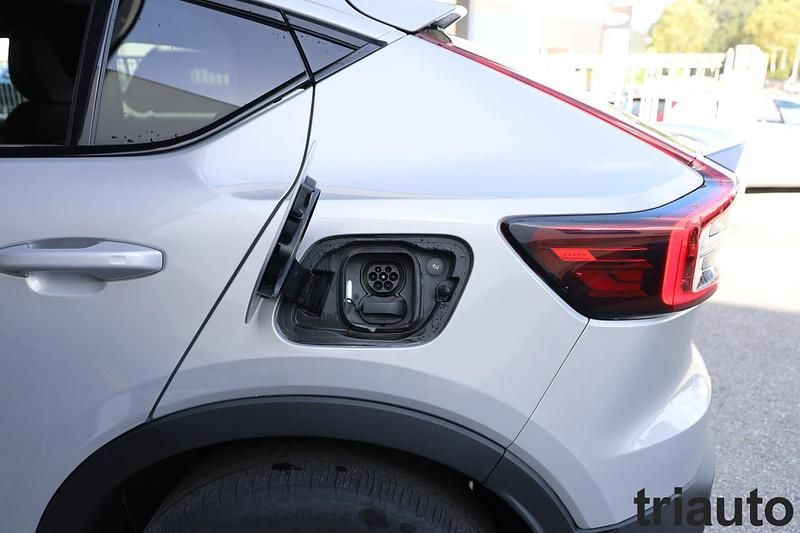 Usado Volvo C40 Plus 185 kW (252 HP) 2023 Prateado alvorada SUV