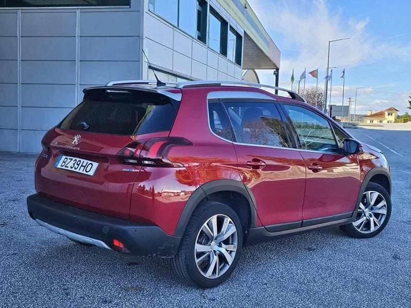 Usado Peugeot 2008 100 HP (73 kW) 2016 Vermelho SUV