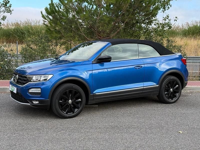 Azul Usado 2020 VW T-Roc Cabriolet Style Cabrios | € 30.980 - Imagem 1/4