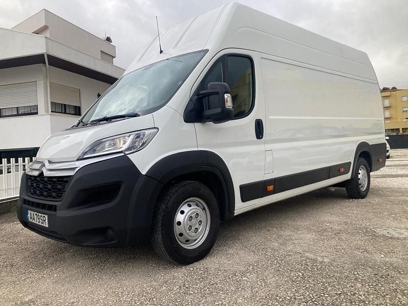 Branco Usado 2020 Citroën Jumper Monovolume | € 19.950 (Preço justo) - Imagem 1/4