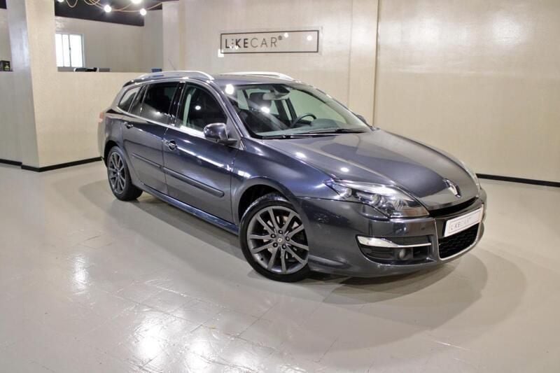 Cinzento (metalizado) Usado 2011 Renault Laguna III Dynamique Carrinha | € 9.500 (Preço justo) - Imagem 1/4