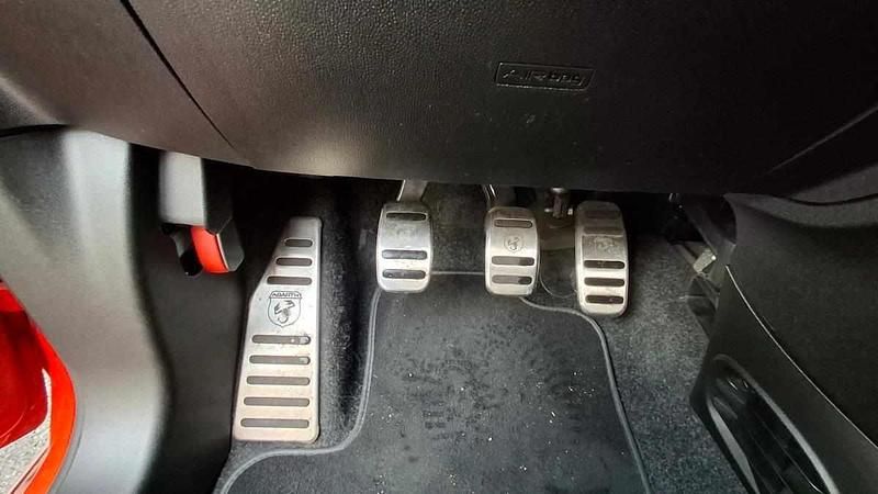 Usado Abarth 595 160 HP (117 kW) 2018 Vermelho Citadino