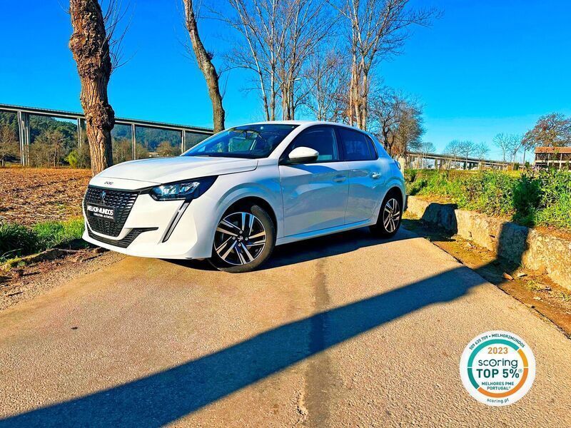 Branco Usado 2021 Peugeot 208 Allure Citadino | € 15.500 (Preço justo) - Imagem 1/4