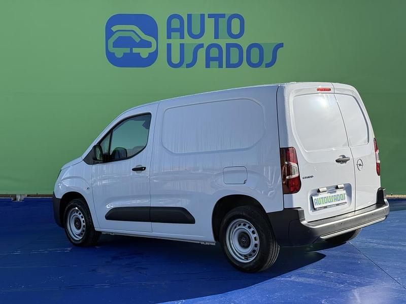 Usado Opel Combo 100 HP (73 kW) 2025 Branco