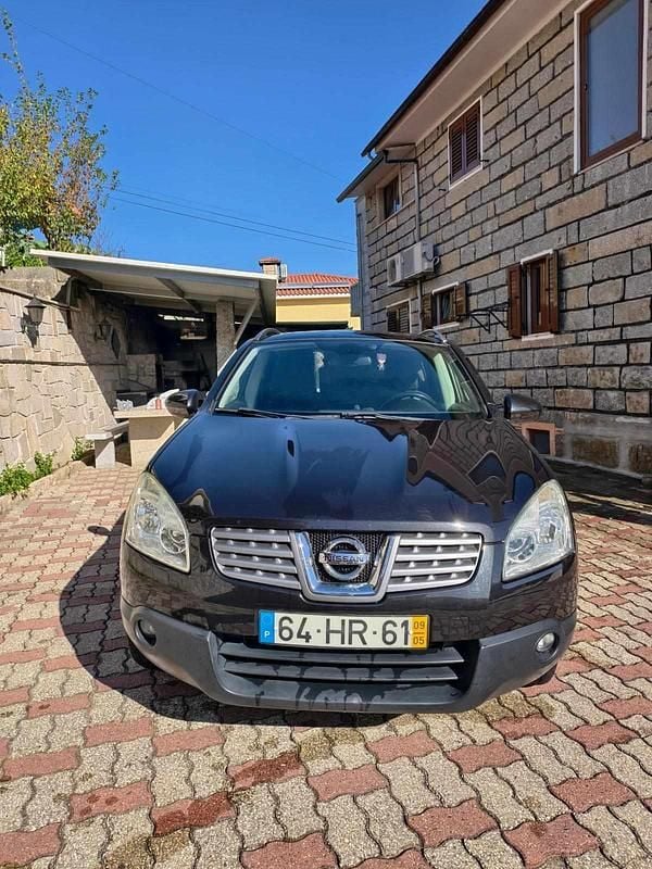 Usado Nissan Qashqai 106 HP (77 kW) 2009 Preto SUV