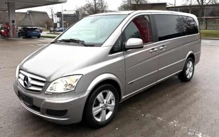 Cinzento Usado 2011 Mercedes Viano Monovolume | € 14.500 - Imagem 1/4