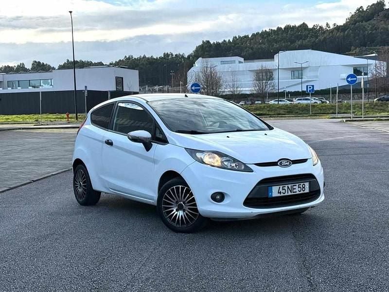 Branco Usado 2012 Ford Fiesta | € 4.500 (Super Preço) - Imagem 1/4
