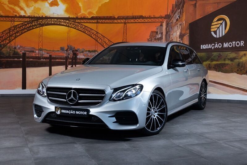 Cinza Usado 2017 Mercedes E220 AMG line Carrinha | € 32.900 (Preço justo) - Imagem 1/4