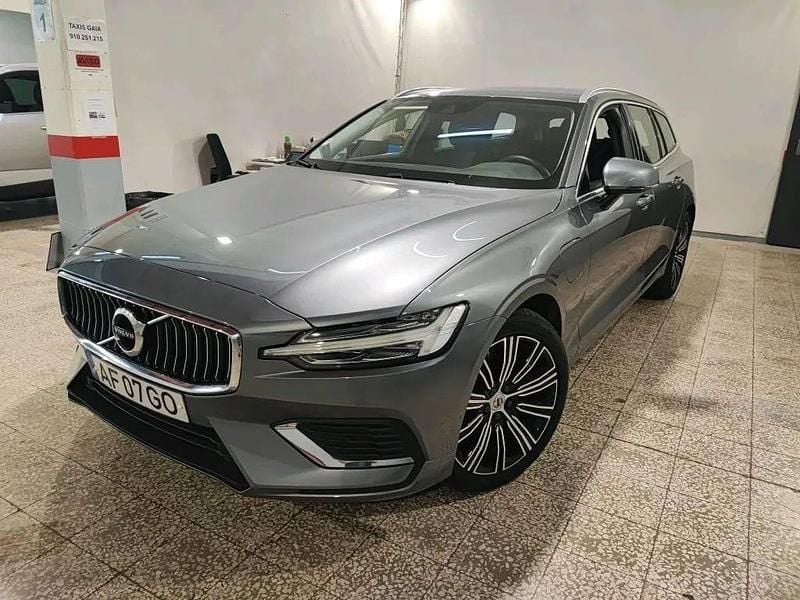 Cinzento Usado 2021 Volvo V60 Carrinha | € 31.900 (Bom preço) - Imagem 1/4