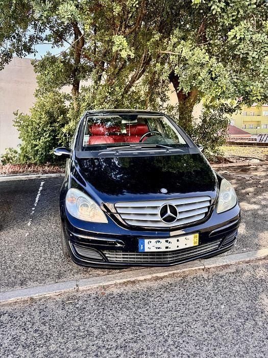 Usado 2006 Mercedes B200 Monovolume | € 6.250 - Imagem 1/4