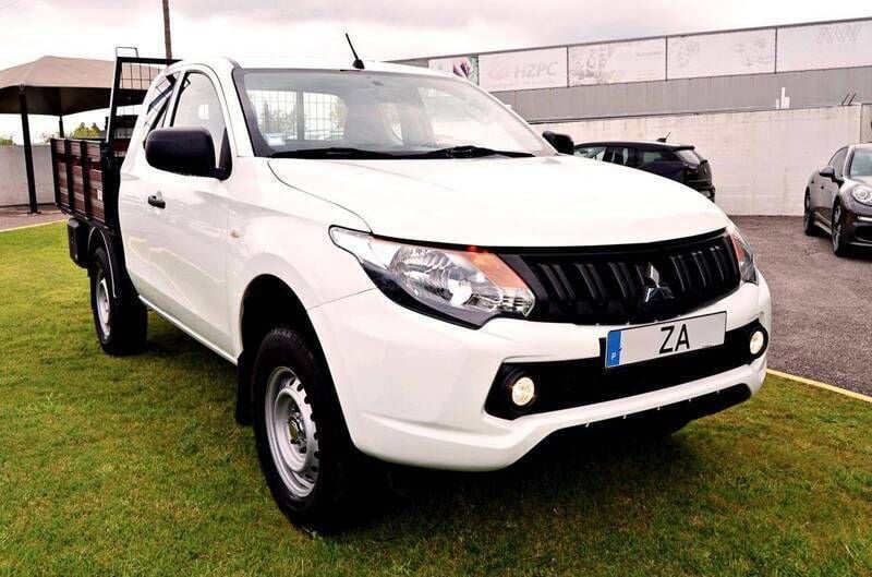 Branco Usado 2019 Mitsubishi L200 Pickup | € 24.000 (Preço justo) - Imagem 1/4