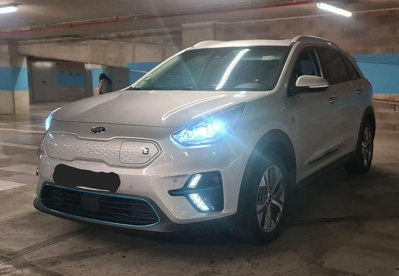 Usado 2019 Kia e-Niro SUV | € 18.900 (Preço justo) - Imagem 1/4
