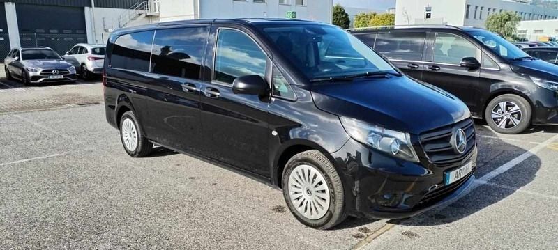 Preto Usado 2022 Mercedes Vito Monovolume | € 50.990 (Preço elevado) - Imagem 1/4