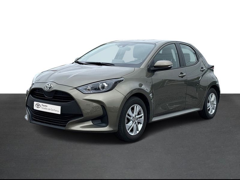 Bronze (pintura metalizada) Usado 2023 Toyota Yaris Comfort Sedan | € 18.250 (Preço justo) - Imagem 1/4