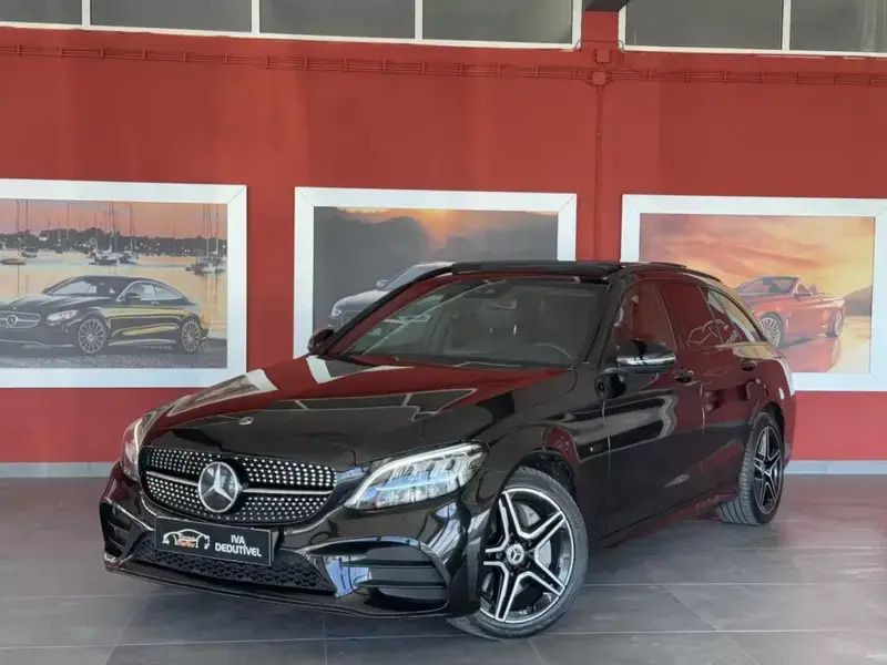 Usado Mercedes C300e AMG line 306 HP (225 kW) 2019 Preto Carrinha