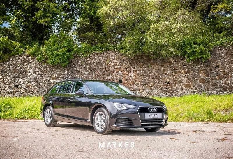 Preto Usado 2019 Audi A4 Carrinha | € 22.980 (Preço justo) - Imagem 1/4