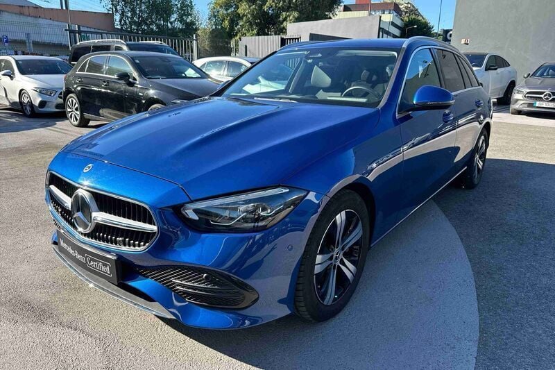 Preto Usado 2023 Mercedes C220 Avantgarde Carrinha | € 49.500 (Preço justo) - Imagem 1/4