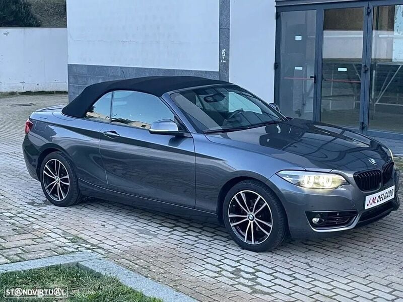 Cinzento Usado 2019 BMW 218 Sport Line Cabrios | € 26.000 (Preço justo) - Imagem 1/4