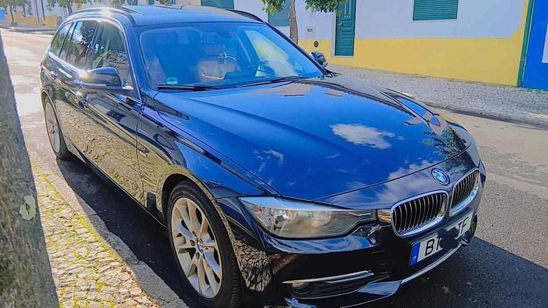 Azul Usado 2013 BMW 318 Carrinha | € 10.500 (Super Preço) - Imagem 1/4