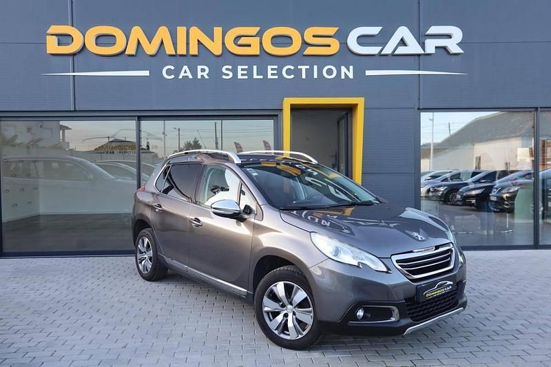 Usado Peugeot 2008 100 HP (73 kW) 2016 Cinzento SUV