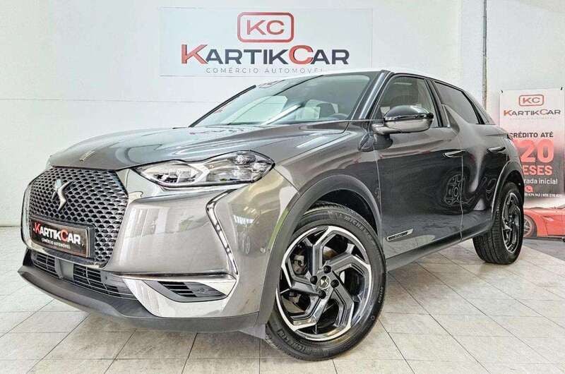 Cinzento Usado 2019 DS Automobiles DS3 Crossback SUV | € 18.550 (Preço justo) - Imagem 1/4