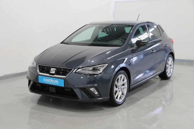 Cinzento Usado 2023 Seat Ibiza FR Citadino | € 17.390 (Preço justo) - Imagem 1/4