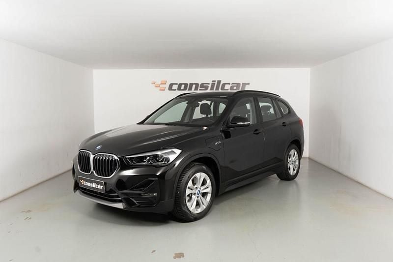 Preto Usado 2022 BMW X1 Advantage SUV | € 27.980 (Preço justo) - Imagem 1/4