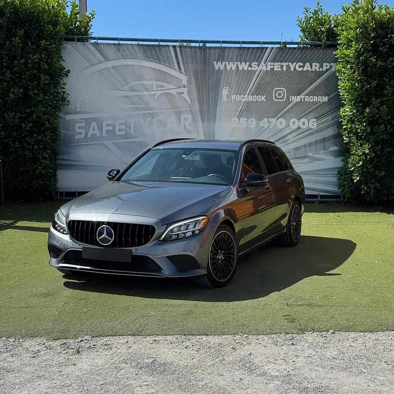 Cinzento Usado 2020 Mercedes C180 | € 27.500 (Preço justo) - Imagem 1/4