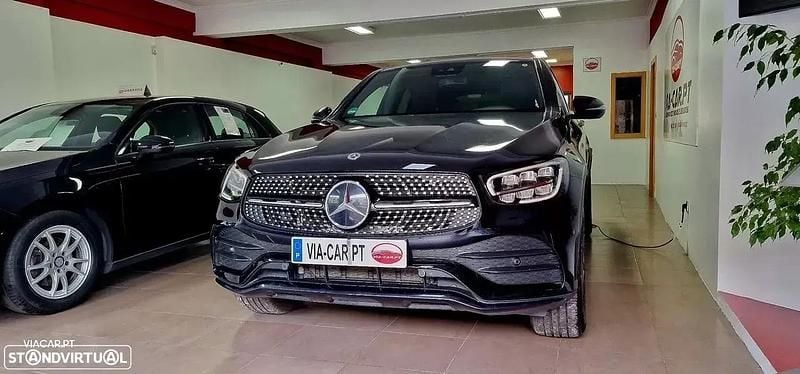 Usado Mercedes GLC300e AMG line 333 HP (244 kW) 2021 Preto Coupé
