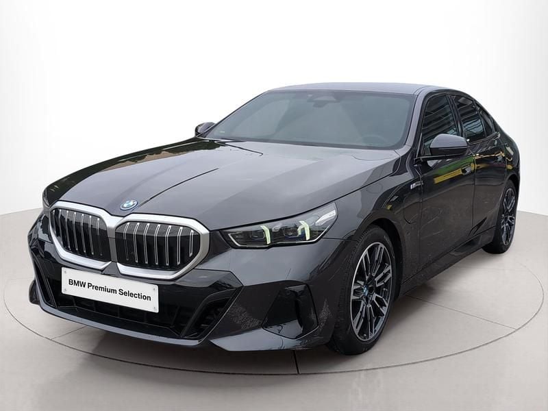Usado 2025 BMW 530e Comfort Edition | € 61.499 (Preço justo) - Imagem 1/4