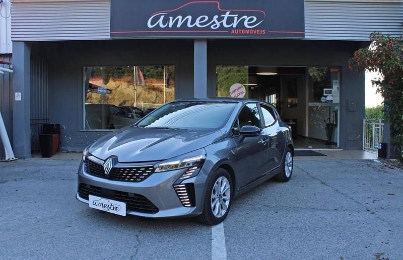 Cinza Usado 2024 Renault Clio V Evolution | € 18.750 (Preço justo) - Imagem 1/4