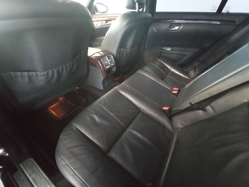 Usado Mercedes S320 235 HP (172 kW) 2009 Preto Sedan