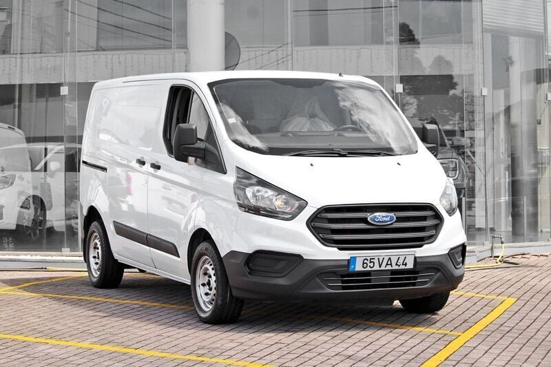Branco Usado 2018 Ford Transit Ambiente | € 16.950 (Bom preço) - Imagem 1/4