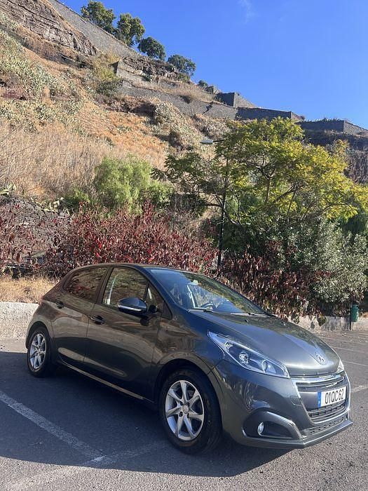 Usado 2015 Peugeot 208 Citadino | € 9.000 (Preço elevado) - Imagem 1/4