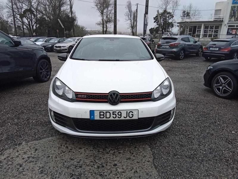 Branco Usado 2011 VW Golf VI Citadino | € 15.900 (Preço elevado) - Imagem 1/4