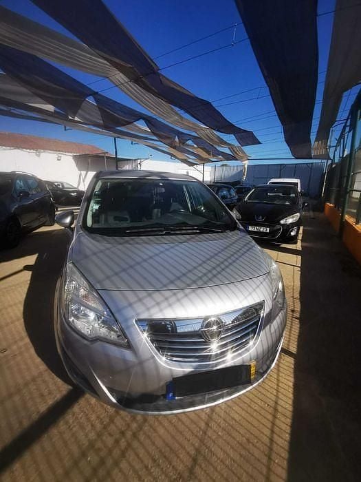 Usado 2013 Opel Meriva Monovolume | € 8.200 - Imagem 1/4
