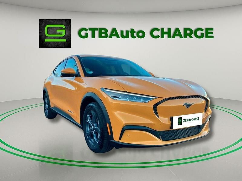 Laranja Usado 2023 Ford Mustang Mach-E Extended Range SUV | € 37.999 (Super Preço) - Imagem 1/4