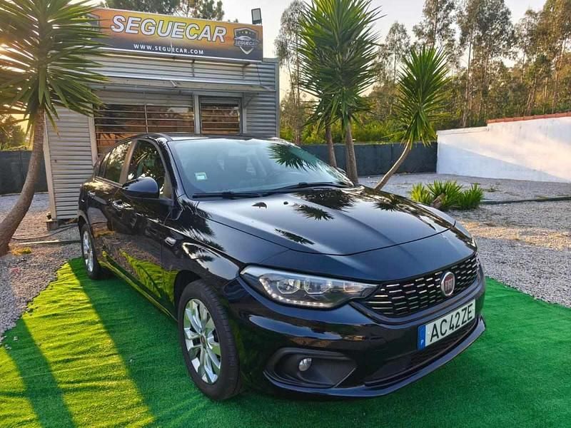 Preto Usado 2020 Fiat Tipo Lounge Sedan | € 11.950 (Preço justo) - Imagem 1/4