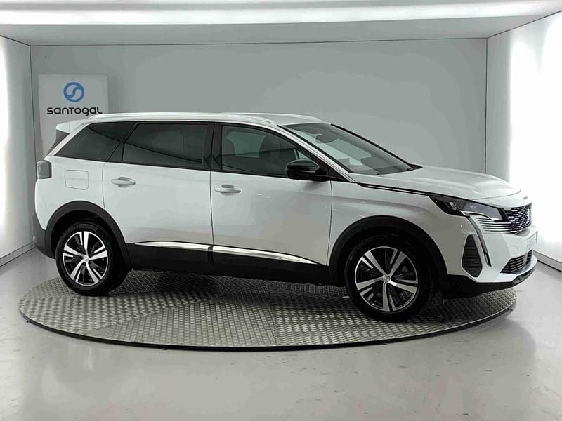 Branco Usado 2024 Peugeot 5008 Allure Monovolume | € 34.990 (Preço justo) - Imagem 1/4