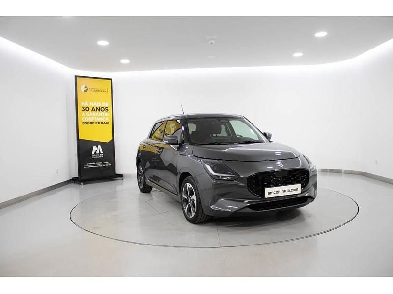 Cinzento Usado 2024 Suzuki Swift | € 22.080 - Imagem 1/4