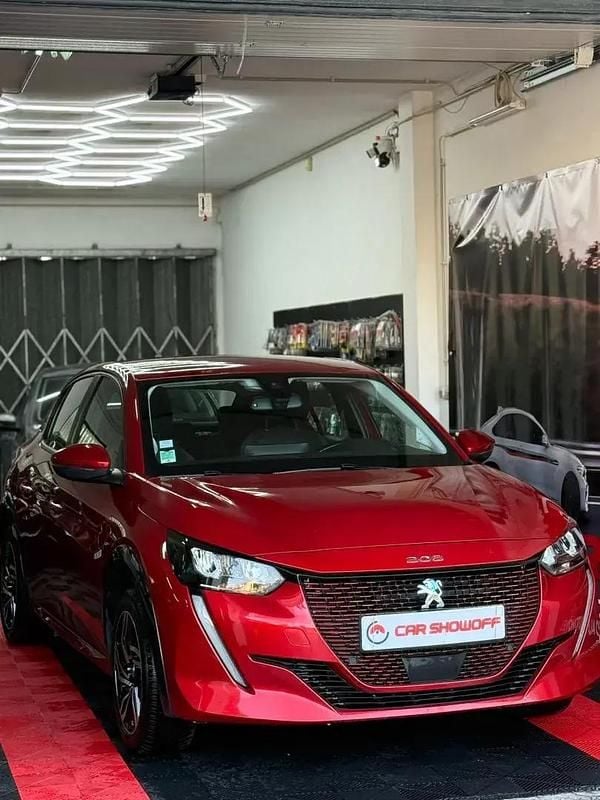 Vermelho Usado 2021 Peugeot e-208 Style Citadino | € 17.990 (Preço elevado) - Imagem 1/4
