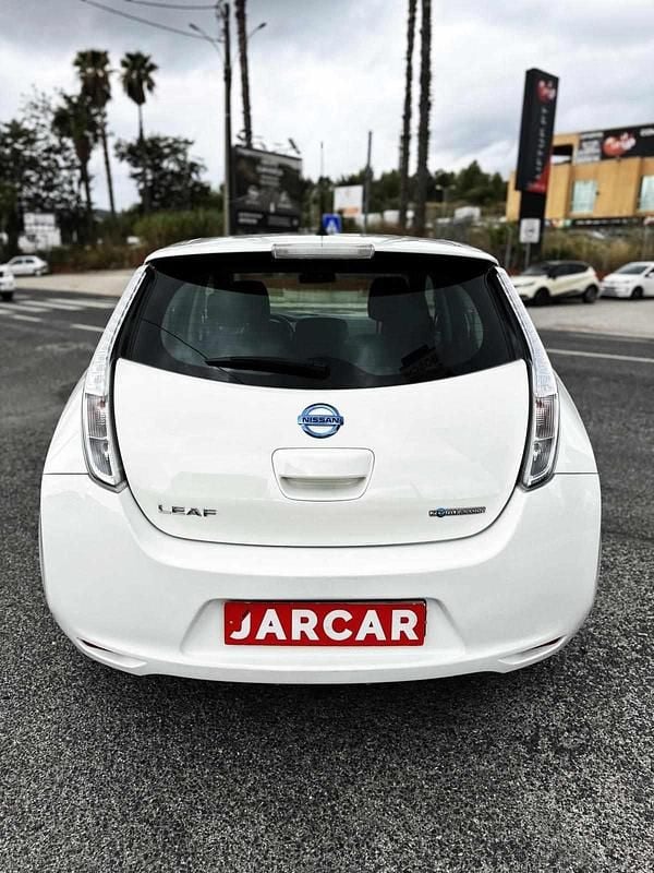 Usado Nissan Leaf Acenta 80 kW (109 HP) 2018 Branco Citadino