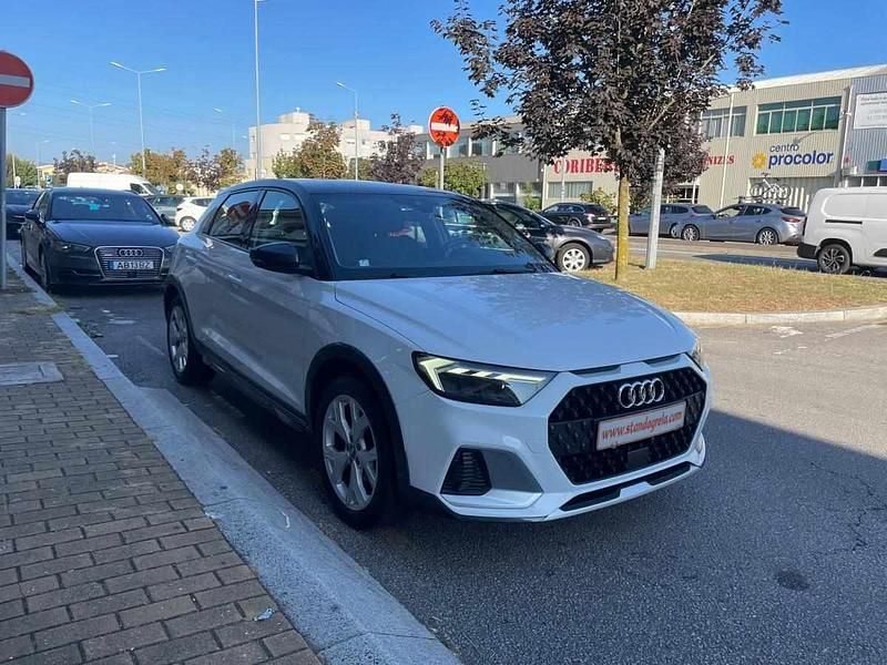 Usado Audi A1 116 HP (85 kW) 2020 Branco Citadino
