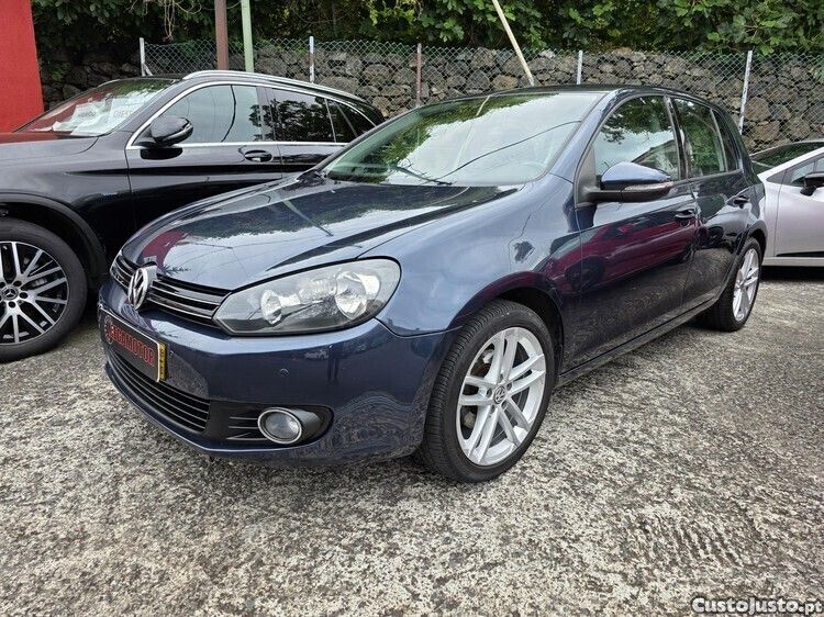 Azul Usado 2009 VW Golf VI Citadino | € 11.900 (Caro) - Imagem 1/1