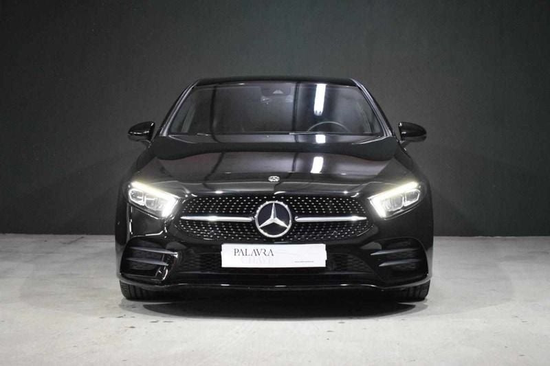 Preto Usado 2019 Mercedes A160 Citadino | € 25.800 (Caro) - Imagem 1/4