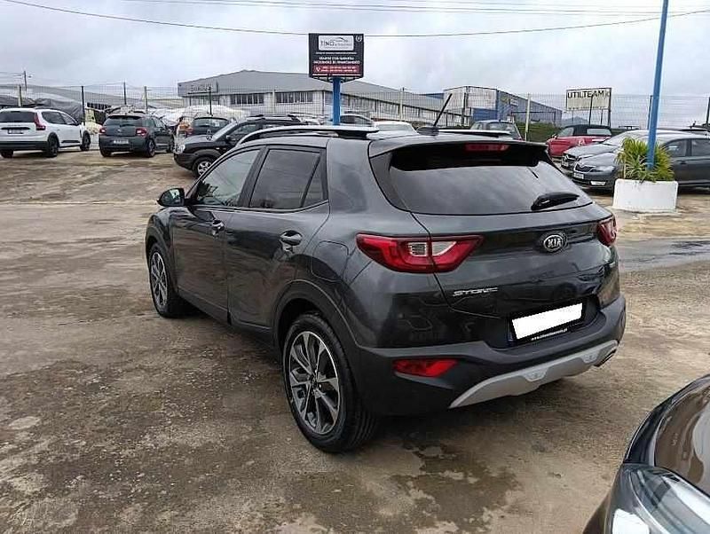 Usado Kia Stonic 120 HP (88 kW) 2017 Cinzento SUV