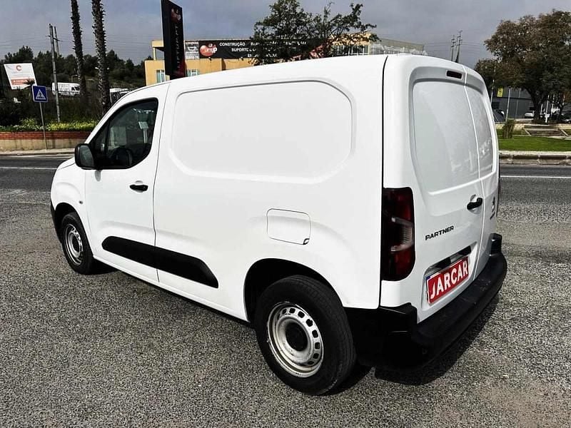 Usado Peugeot Partner Premium 102 HP (75 kW) 2021 Branco Monovolume