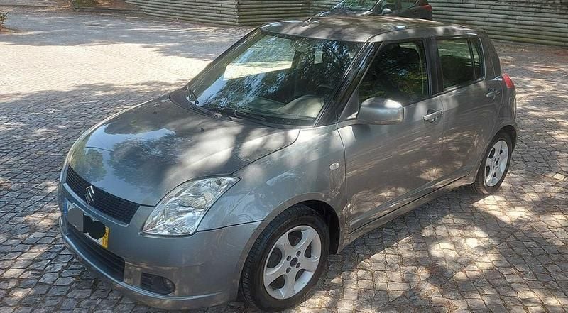 Usado 2005 Suzuki Swift Sedan | € 3.499 (Super Preço) - Imagem 1/4